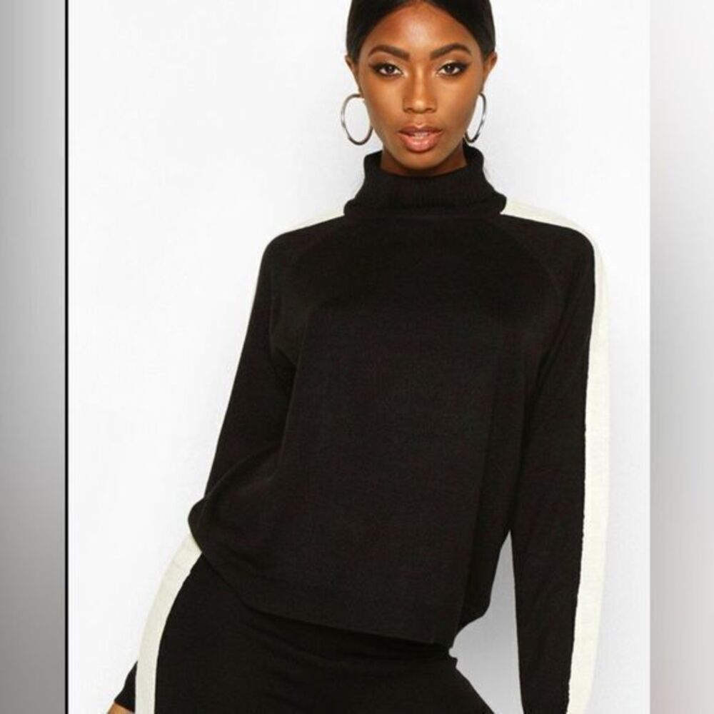 Fashion Nova Turtleneck - XS black. White striped sleeve , polyester,